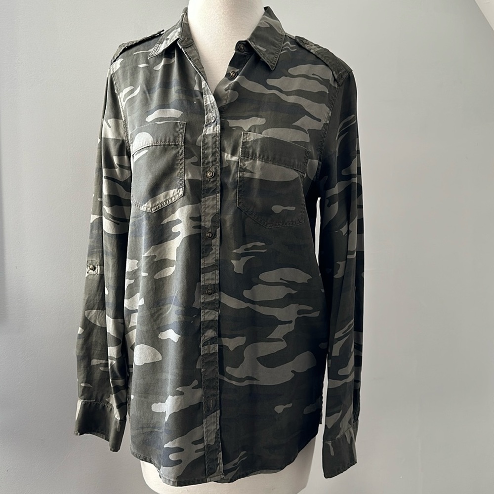 Express • Camo Button Down Tailored Shirt • Camouflage Print Shirt